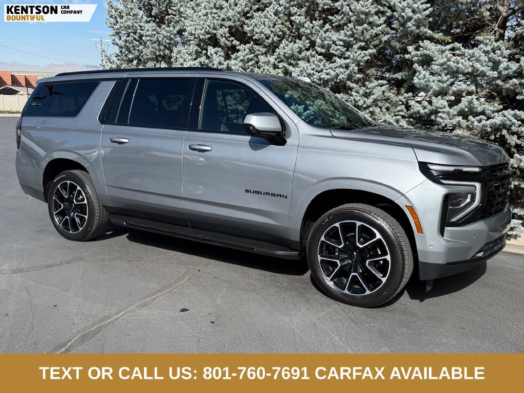 Used 2026 Chevrolet Suburban RST AWD/4WD image 11