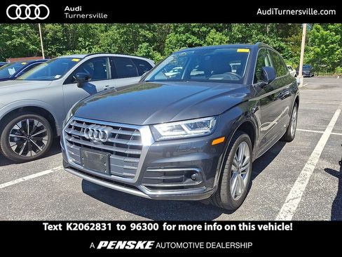 Used 2019 Audi Q5 Prestige w/ Prestige Package AWD/4WD image 1