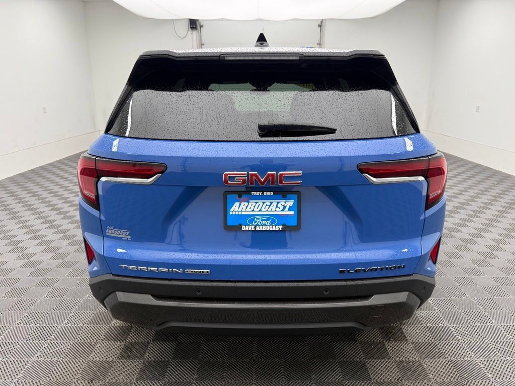 Used 2025 GMC Terrain Elevation AWD/4WD image 9