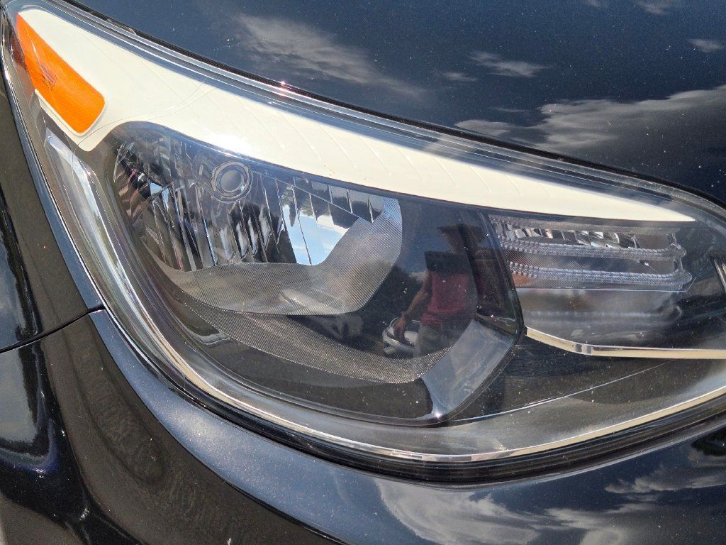 Used 2019 Kia Soul + FWD image 4