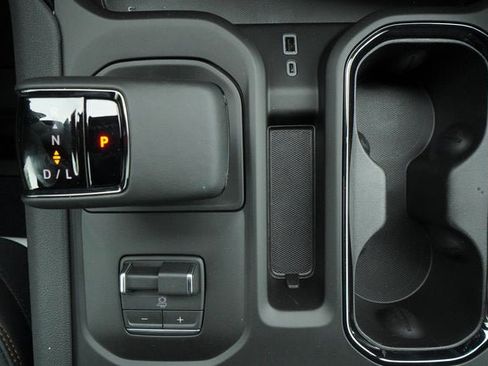 New 2026 GMC Sierra 1500 AT4 w/ AT4 Premium Package AWD/4WD image 27