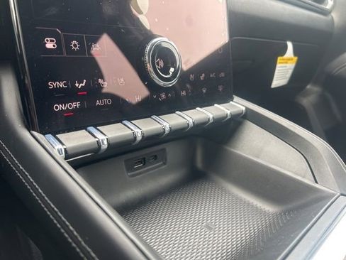 New 2026 GMC Terrain Elevation w/ Elevation Premium Package AWD/4WD image 22
