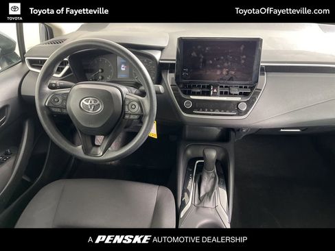 Used 2024 Toyota Corolla LE image 5