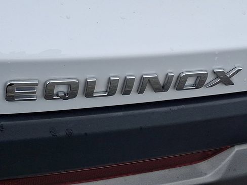 Used 2025 Chevrolet Equinox LT FWD image 29