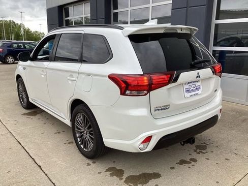 Used 2021 Mitsubishi Outlander LE AWD/4WD image 11