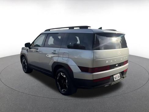 Used 2026 Hyundai Santa Fe SEL FWD image 8
