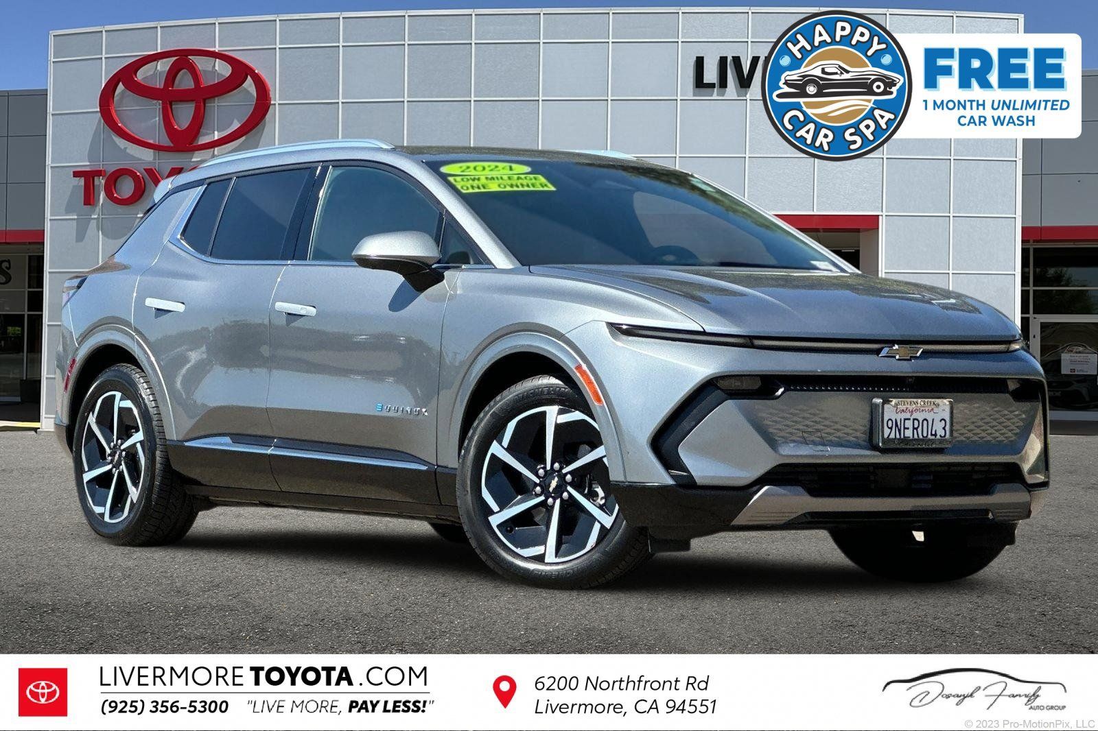 Used 2024 Chevrolet Equinox EV LT FWD image 1