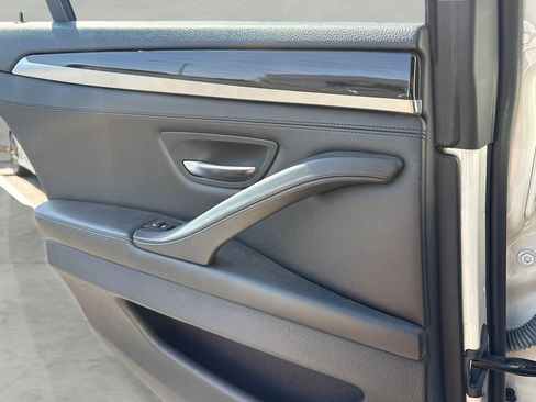 Used 2016 BMW 535i Sedan RWD image 19