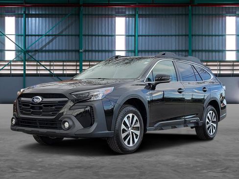 Used 2024 Subaru Outback Premium image 1
