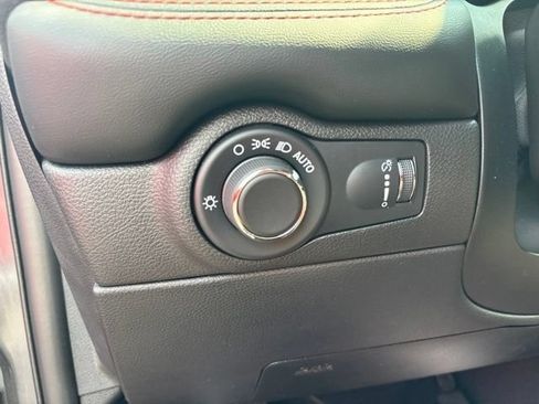 Used 2024 Dodge Durango R/T w/ Blacktop Package AWD/4WD image 16