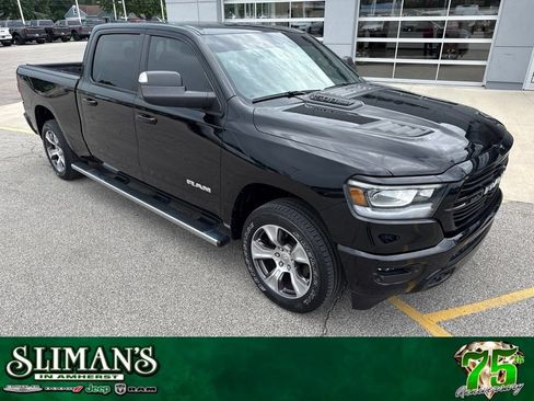 Used 2023 RAM 1500 Laramie AWD/4WD image 1
