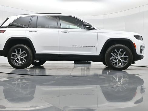 New 2025 Jeep Grand Cherokee Limited image 47