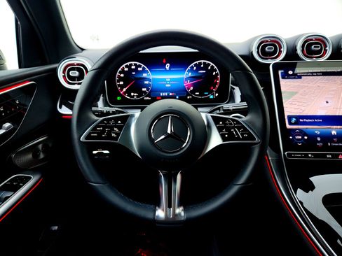 Certified 2026 Mercedes-Benz GLC 300 image 22