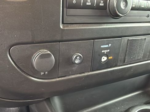 Used 2023 GMC Savana 2500 w/ Driver Convenience Package image 21