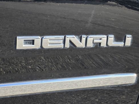 Used 2015 GMC Yukon XL Denali w/ Premium Package image 14