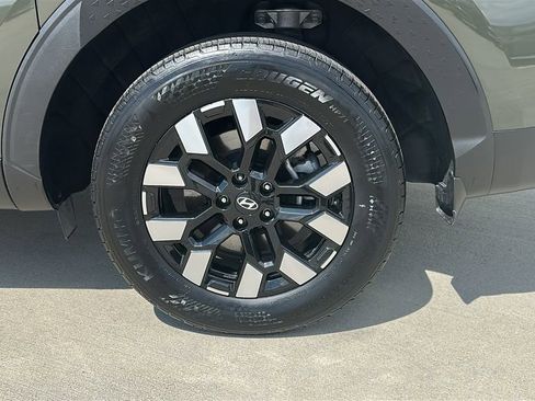 Used 2025 Hyundai Santa Cruz SE FWD image 17
