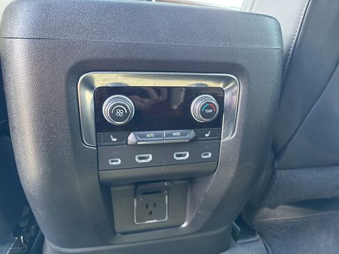 Used 2024 Chevrolet Tahoe High Country w/ Premium Package AWD/4WD image 21