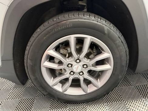 Used 2023 GMC Terrain SLT AWD/4WD image 43