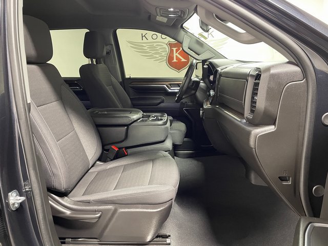 Used 2024 Chevrolet Silverado 1500 LT AWD/4WD image 22