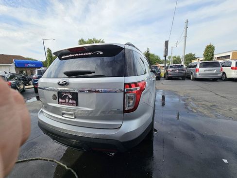 Used 2015 Ford Explorer XLT AWD/4WD image 11