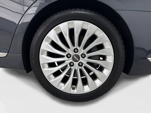 Used 2017 Genesis G90 3.3T Premium RWD image 53