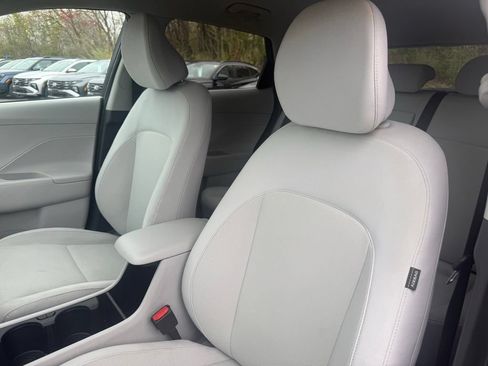 Used 2024 Hyundai Kona SEL w/ Convenience Package AWD/4WD image 32