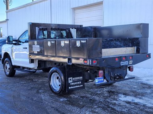 Used 2023 Ford F350 XL image 3