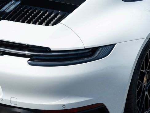 Certified 2022 Porsche 911 Carrera GTS image 14