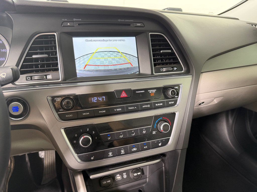 Used 2016 Hyundai Sonata Sport w/ Option Group 1V FWD image 18
