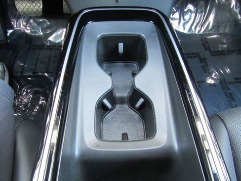 Used 2023 Volkswagen ID.4 S image 48