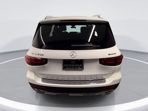 Certified 2022 Mercedes-Benz GLB 250 4MATIC image 5