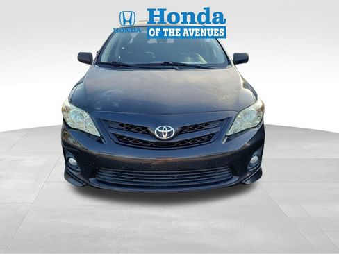 Used 2011 Toyota Corolla S FWD image 2