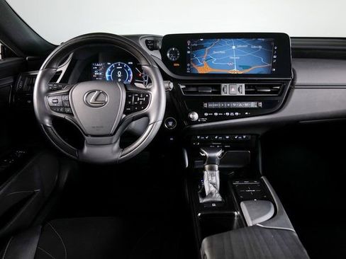 Used 2022 Lexus ES 350 Ultra Luxury image 12