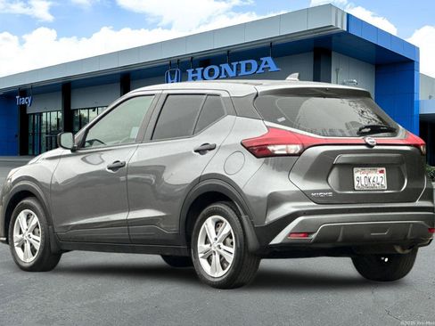 Used 2024 Nissan Kicks S image 10