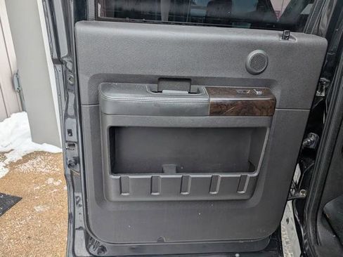 Used 2015 Ford F350 Platinum image 13