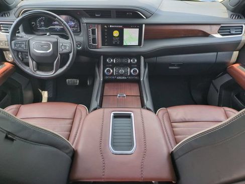 Used 2024 GMC Yukon Denali Ultimate AWD/4WD image 14