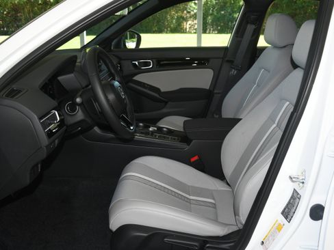 New 2025 Honda Civic Sport image 3