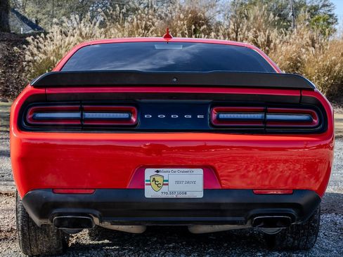 Used 2022 Dodge Challenger R/T w/ Plus Package image 4
