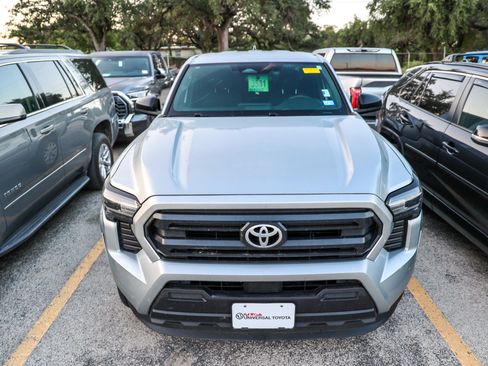 Used 2025 Toyota Tacoma SR RWD image 5
