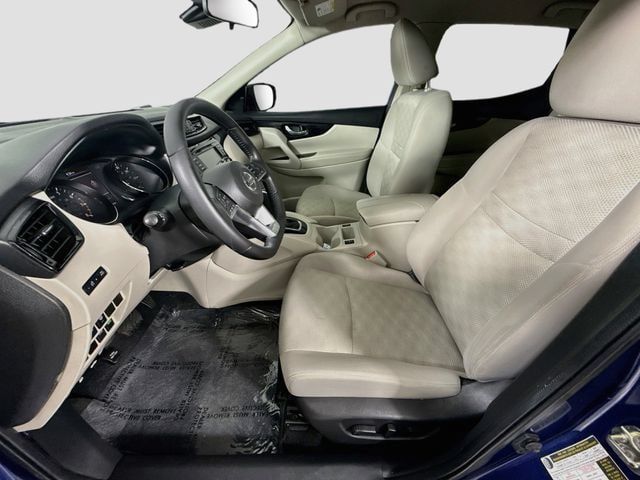 Used 2022 Nissan Rogue Sport SV FWD image 19