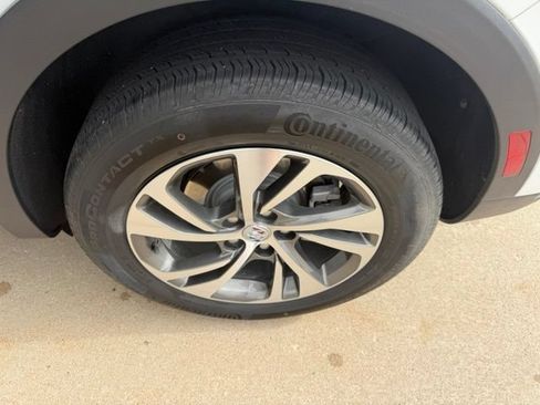 Used 2023 Buick Envision Essence FWD image 30