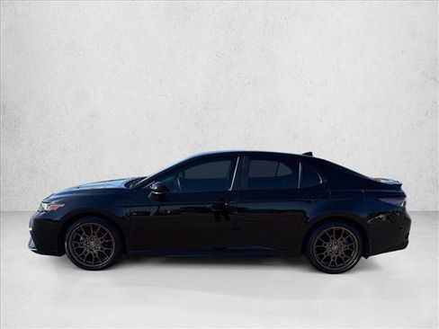 Used 2023 Toyota Camry SE FWD image 5