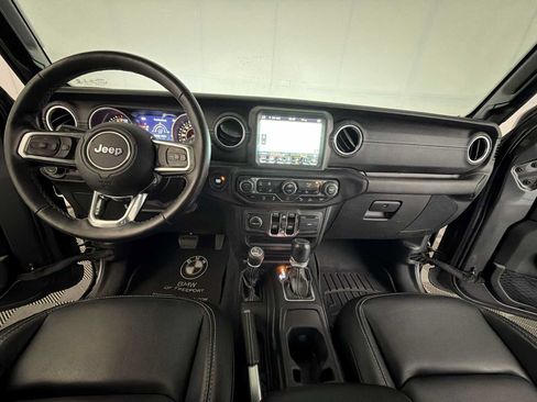 Used 2021 Jeep Gladiator Overland w/ Popular Equipment Package AWD/4WD image 16