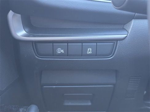 Certified 2025 MAZDA MAZDA3 s Sport image 22