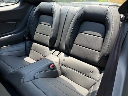 Used 2022 Ford Mustang Mach 1 w/ Mach 1 Handling Package RWD image 13