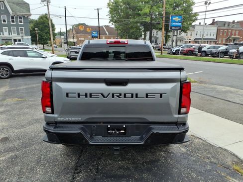 Used 2025 Chevrolet Colorado Z71 AWD/4WD image 6