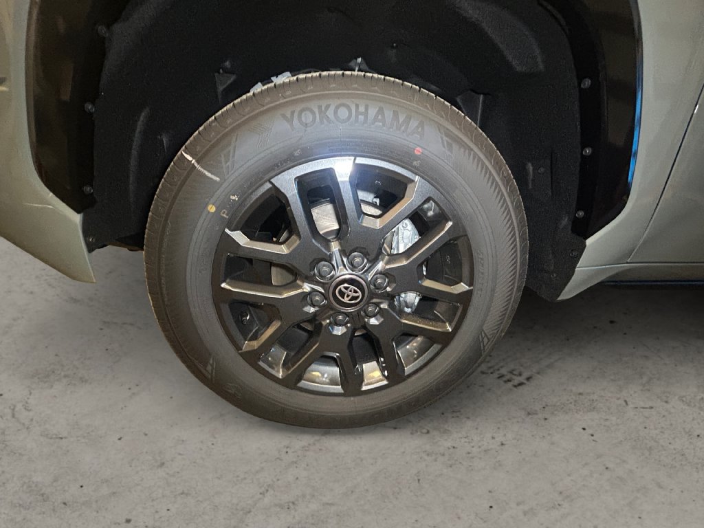 New 2026 Toyota Tundra Platinum AWD/4WD image 15