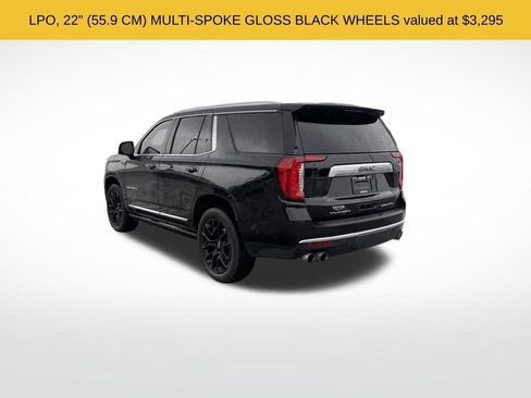 Used 2023 GMC Yukon Denali AWD/4WD image 3