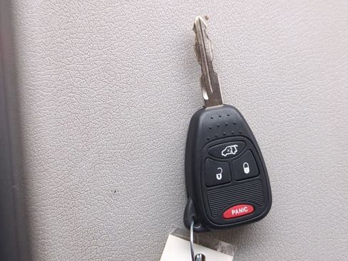 Used 2008 Jeep Liberty Sport image 32