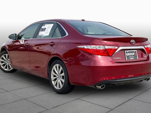 Used 2015 Toyota Camry XLE FWD image 11